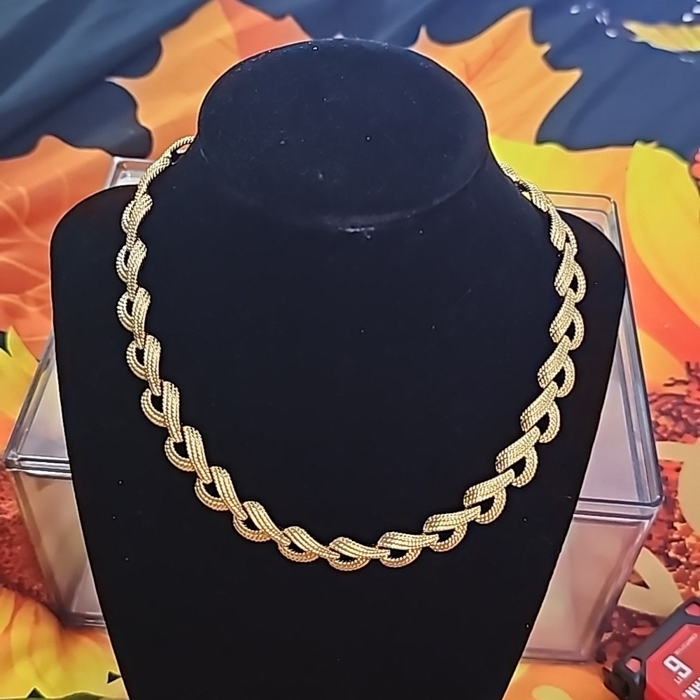 VINTAGE NAPIER Necklace